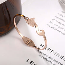 Load image into Gallery viewer, Rose Gold Vintage Classic Bracelet Jewelry