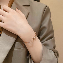 Load image into Gallery viewer, Niche Design Temperament Net Celebrity Simple Hand Jewelry