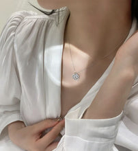 Load image into Gallery viewer, Retro Magnetic Folding Heart Shaped Four Leaf Clover Pendant Necklace Women Love Clavicle Chain Gifts Openable Choker Jewelry