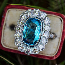 Load image into Gallery viewer, Luxury Colored Gems Ring Inlaid Sea Blue Women&#39;s