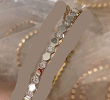 Load image into Gallery viewer, S925 Sterling Silver Honeycomb Bracelet V Gold Plated Microphone