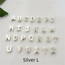 Load image into Gallery viewer, Peach Heart Shaped Letter Necklace Clavicle Chain Necklace