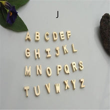 Load image into Gallery viewer, Peach Heart Shaped Letter Necklace Clavicle Chain Necklace
