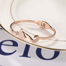 Load image into Gallery viewer, Rose Gold Vintage Classic Bracelet Jewelry