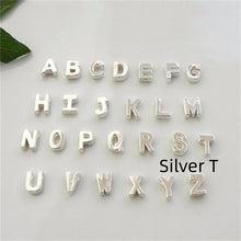 Load image into Gallery viewer, Peach Heart Shaped Letter Necklace Clavicle Chain Necklace