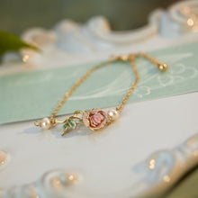 Load image into Gallery viewer, Super Gentle Rose Retro Exquisite Enamel Drip Glazed Brass Gold-plated Pearl Bracelet