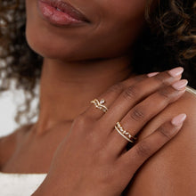 Load image into Gallery viewer, European And American Fashion Artificial Stone Golden Lily Crystal Ring