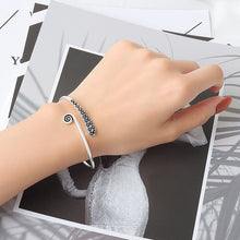Load image into Gallery viewer, Handmade Jewelry Thai Silver Vintage Leaf Bracelet