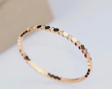Load image into Gallery viewer, S925 Sterling Silver Honeycomb Bracelet V Gold Plated Microphone