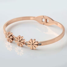 Load image into Gallery viewer, Simple Three Little Daisies TISCO Bracelet Chrysanthemum Jewelry With Diamonds