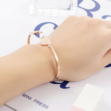 Load image into Gallery viewer, Rose Gold Vintage Classic Bracelet Jewelry