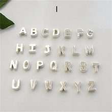 Load image into Gallery viewer, Peach Heart Shaped Letter Necklace Clavicle Chain Necklace