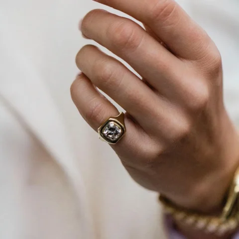 kf S4824e1c8fdf842398ec10c0228dca179B