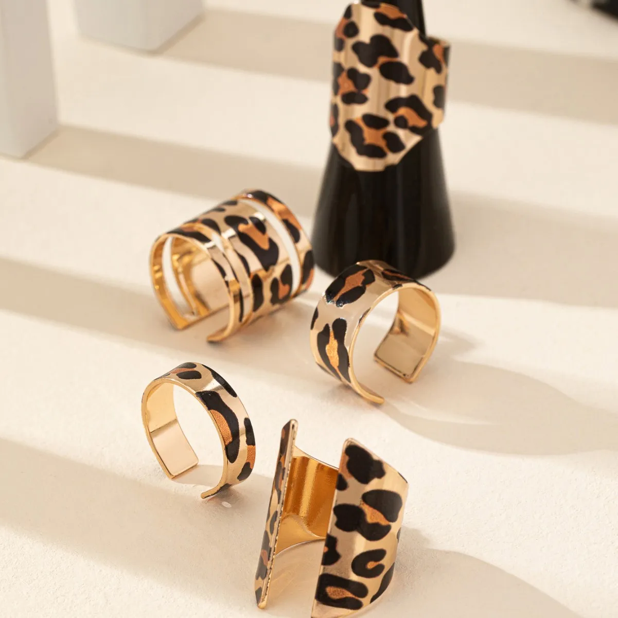 5PCS Set 2025 New Fashionable and Simple Women's Personalized Trendy Printed Leopard Print Ring Set 7 5PCS Set 2025 New Fashionable and Simple Women's Personalized Trendy Printed Leopard Print Ring Set - Image 6