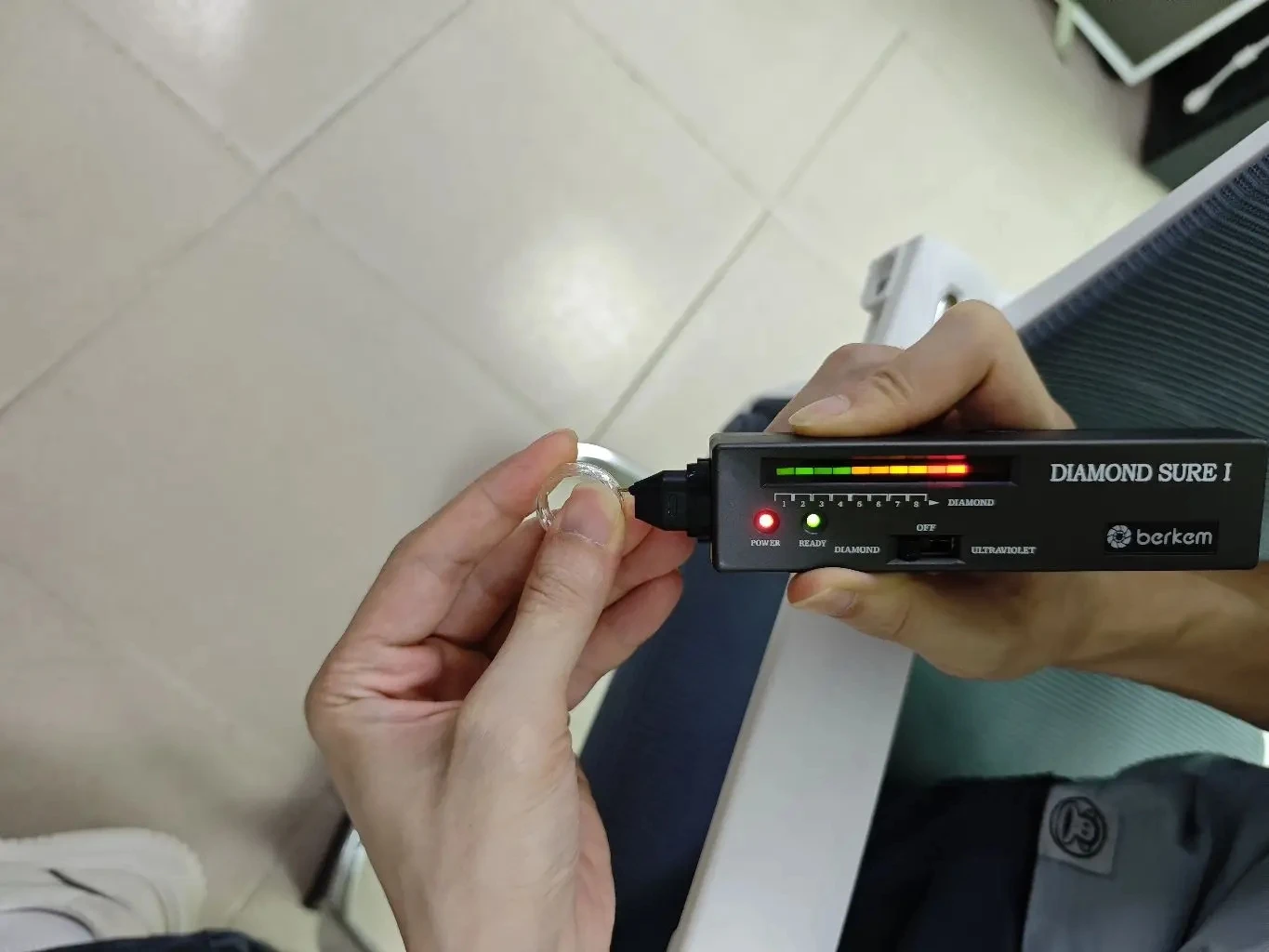 Eme jewe Lab Grown white Sapphire Ring Suitable For Daily Wear. 7 Eme jewe Lab Grown white Sapphire Ring Suitable For Daily Wear. - Image 6