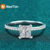 NeeTim 1ct 2ct Princess Moissanite Engagement Ring for Women D VVS1 Diamond Proposal Bridal Rings Sterling Silver Wedding Band